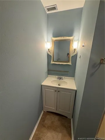 $139,000 | 2929 Southeast Ocean Boulevard, Unit 1065, Stuart, FL 34996