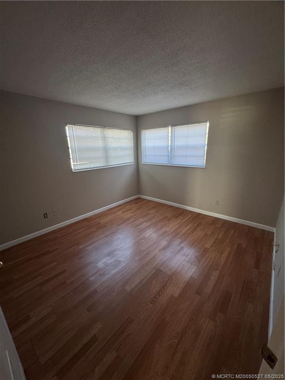 2929 Southeast Ocean Boulevard, Unit 1065 Stuart, FL 34996 - Photo 10 of 14 Second bedroom