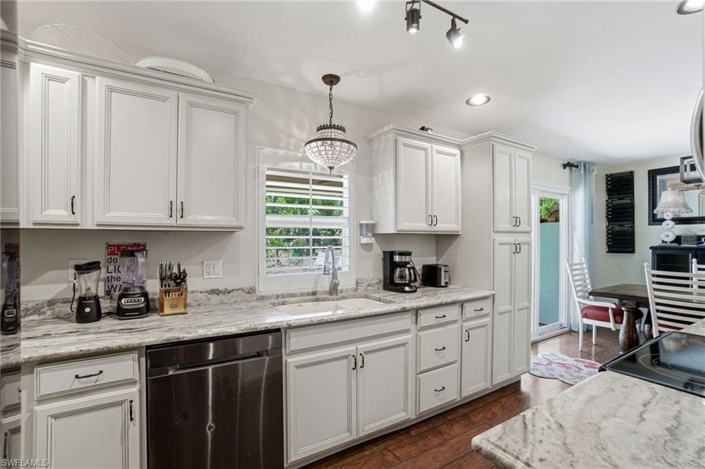 4120 3rd Avenue Northwest Naples, FL 34119 - Photo 6 of 50