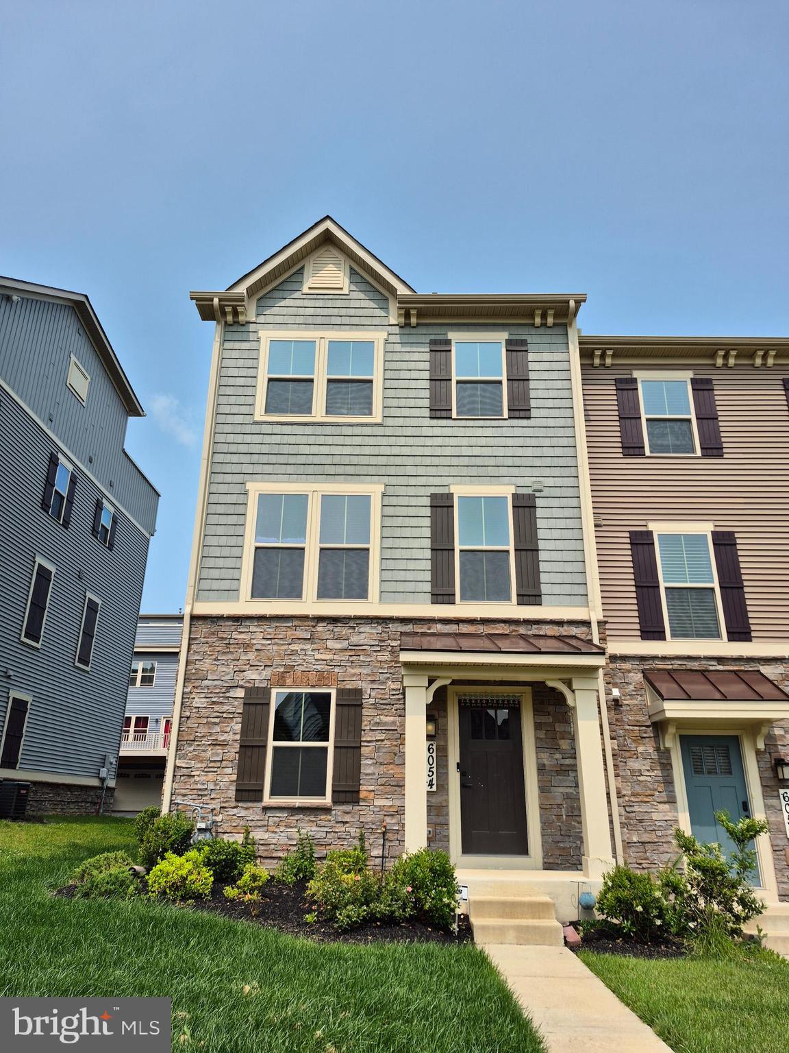 6054 Fallfish Court New Market, MD 21774 - Photo 7 of 28 a front view of a house with garden