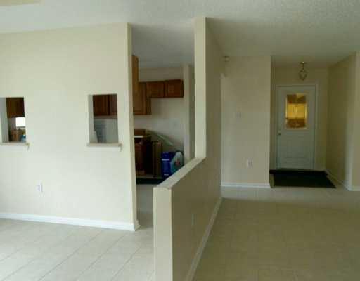 210 Spartan Loop Slidell, LA 70458 - Photo 3 of 8 Gallery Image 3