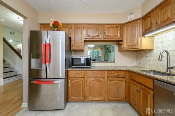 $575,000 | 108 Eastwick Court, Hillsborough, NJ 08844