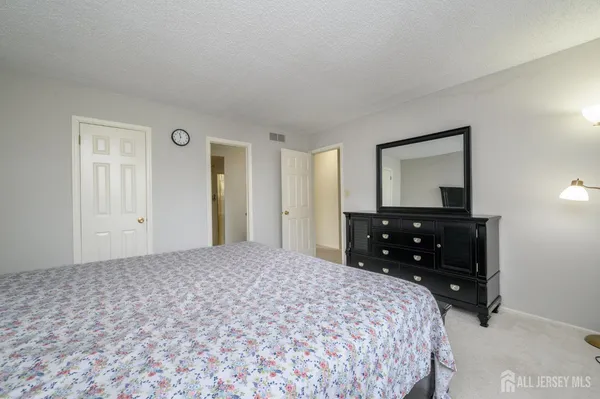 $575,000 | 108 Eastwick Court, Hillsborough, NJ 08844