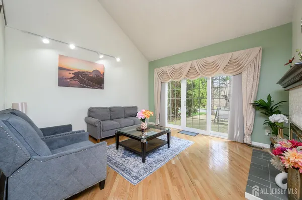 $575,000 | 108 Eastwick Court, Hillsborough, NJ 08844