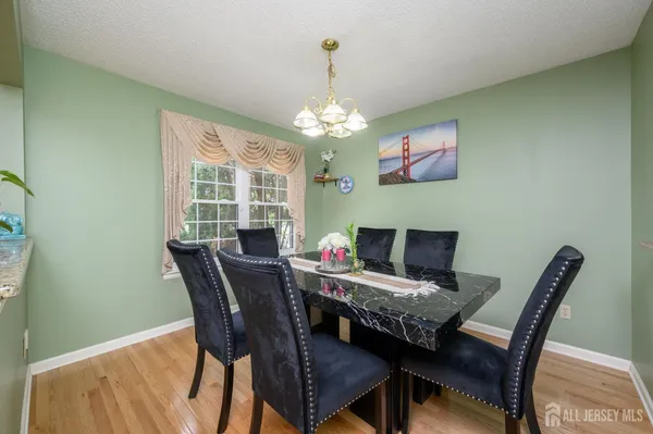 $575,000 | 108 Eastwick Court, Hillsborough, NJ 08844