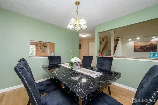 $575,000 | 108 Eastwick Court, Hillsborough, NJ 08844