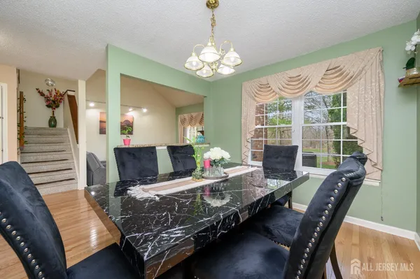 $575,000 | 108 Eastwick Court, Hillsborough, NJ 08844