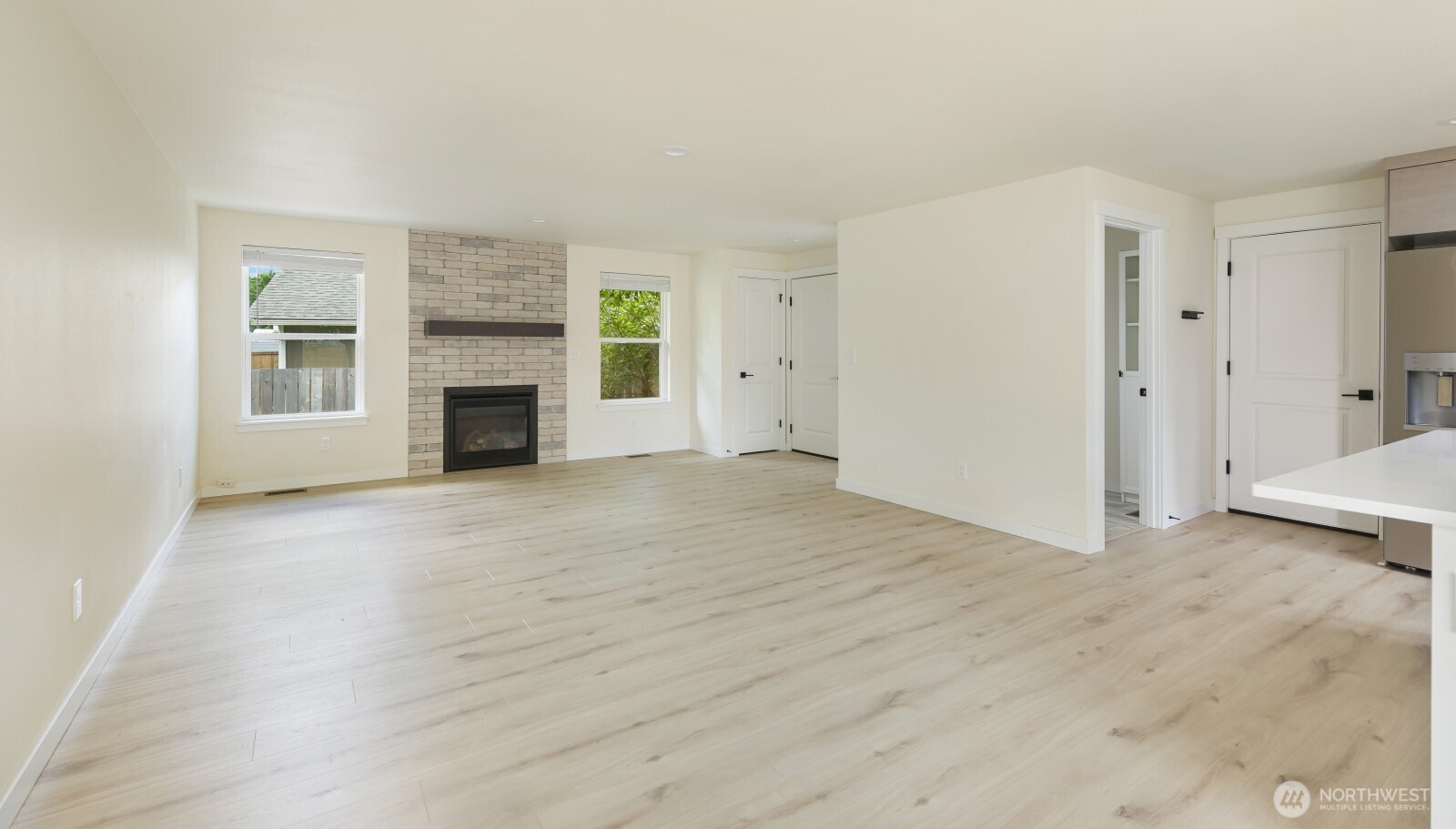 21927 Southeast 237th Street Maple Valley, WA 98038 - Photo 7 of 26