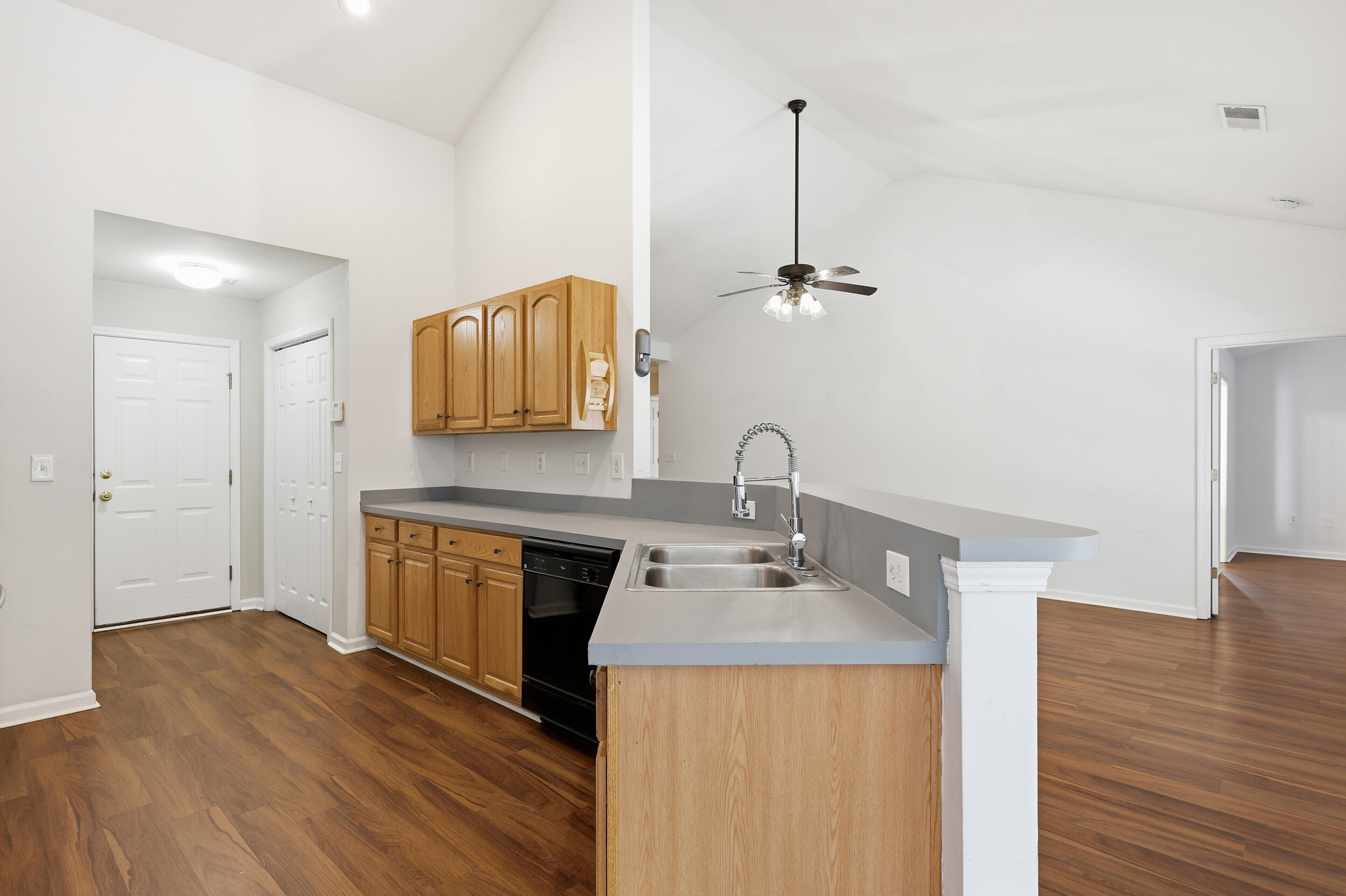 1452 Harbor Mist Court Charleston, SC 29492 - Photo 12 of 47 19_ecp_009