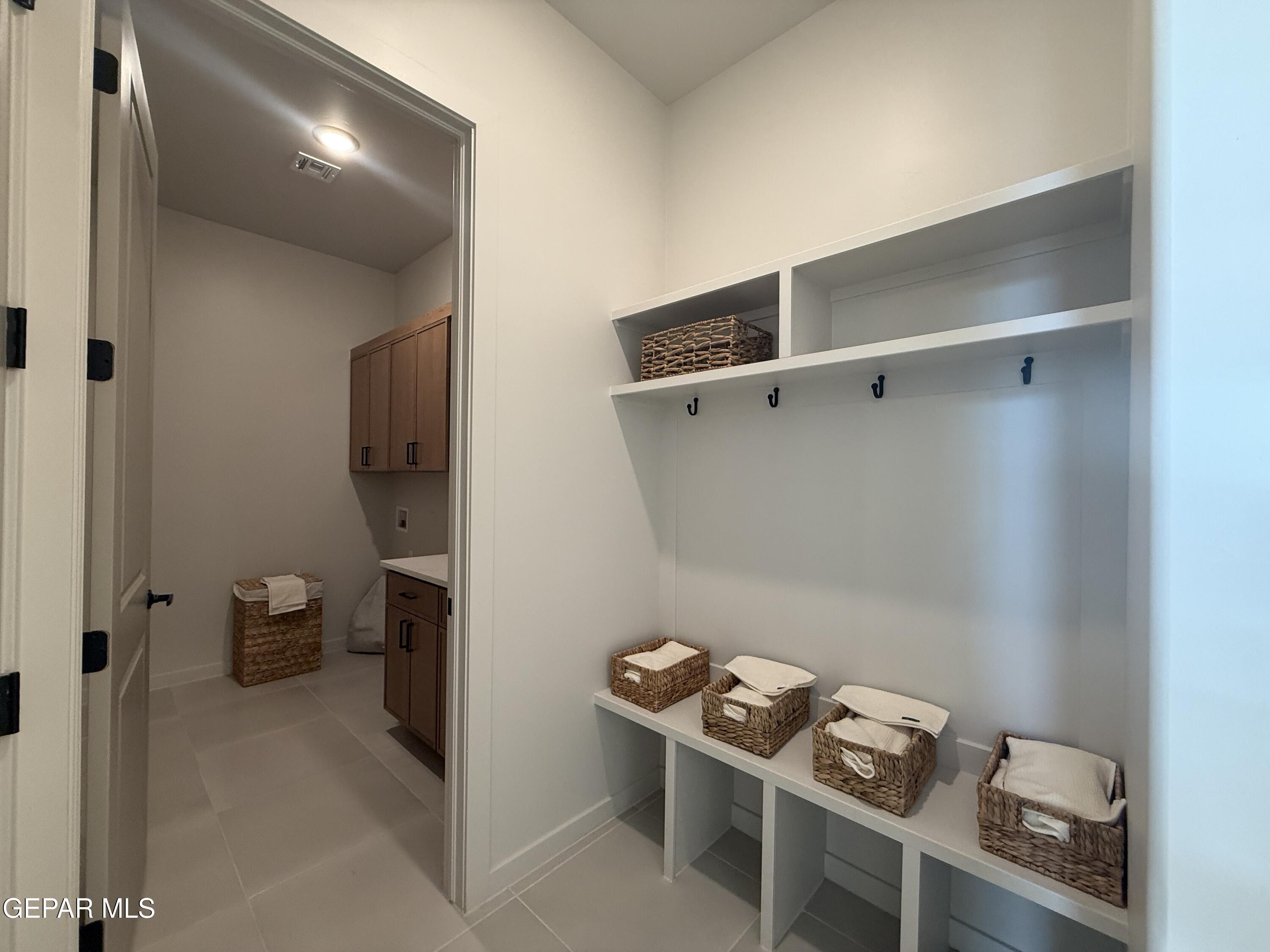 12505 Exton Court El Paso, TX 79928 - Photo 22 of 28 a view of room with cabinets