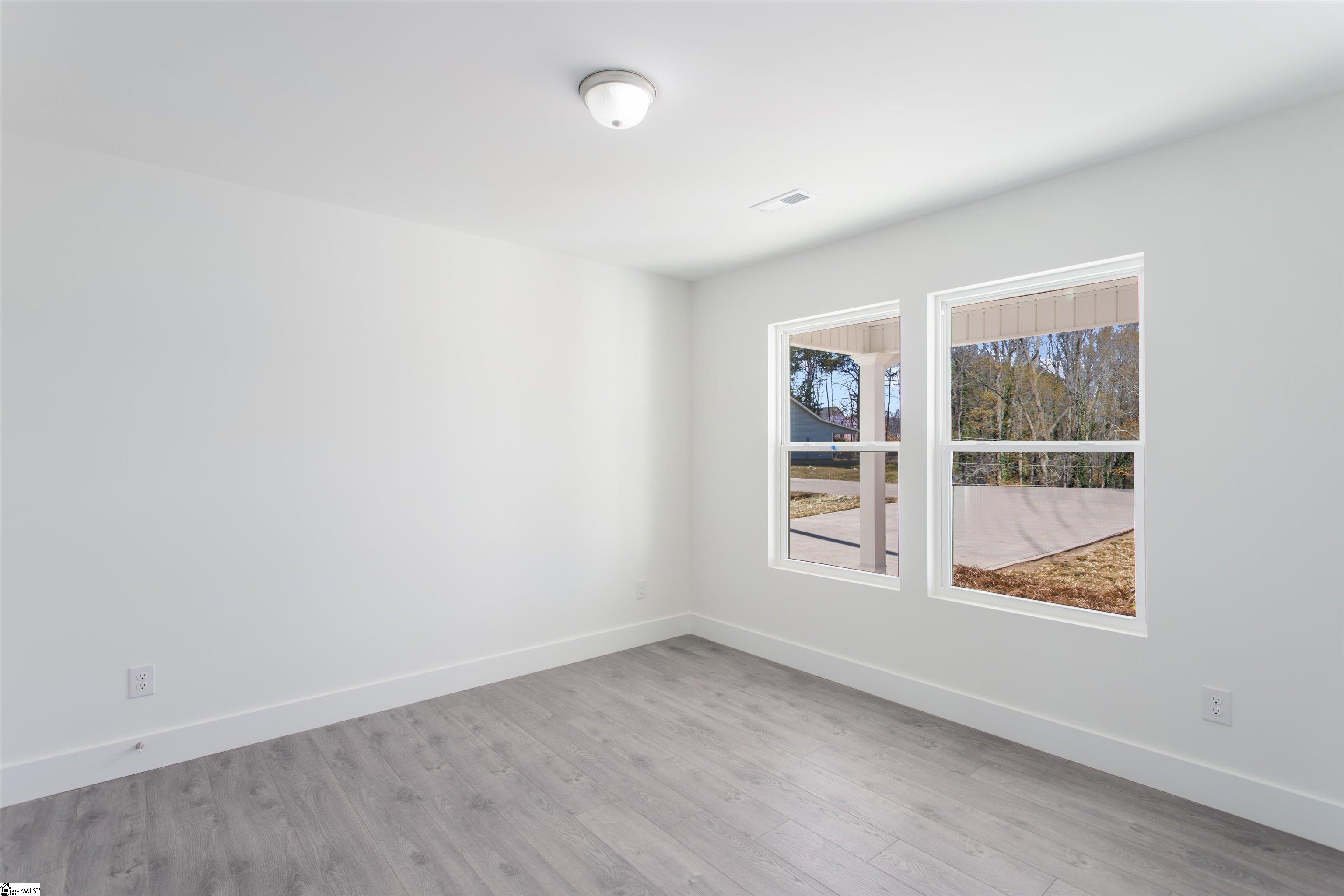 109 Sherwood Road Easley, SC 29640 - Photo 12 of 29