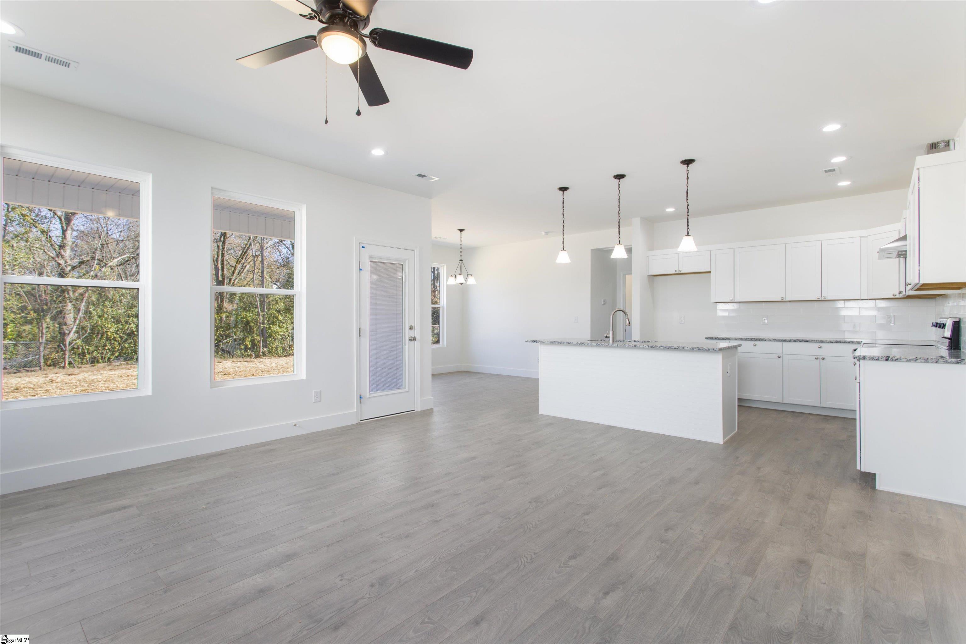 109 Sherwood Road Easley, SC 29640 - Photo 6 of 29