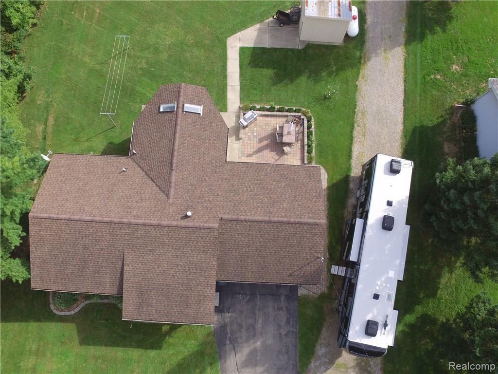 4308 Beck Road Howell, MI 48843 - Photo 7 of 47 DJI_0004.JPG