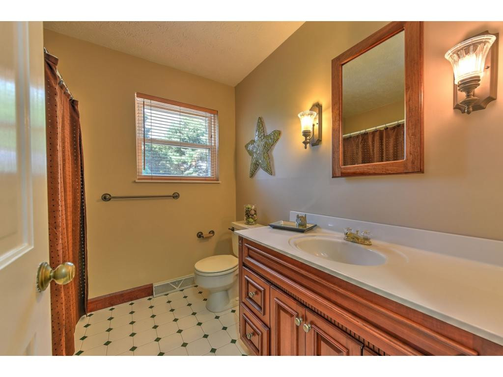 1203 Rambling Court Greeneville, TN 37743 - Photo 14 of 29 Photo 14