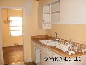 11 Pinehurst Road Asheville, NC 28805 - Photo 3 of 10 Gallery Image 3