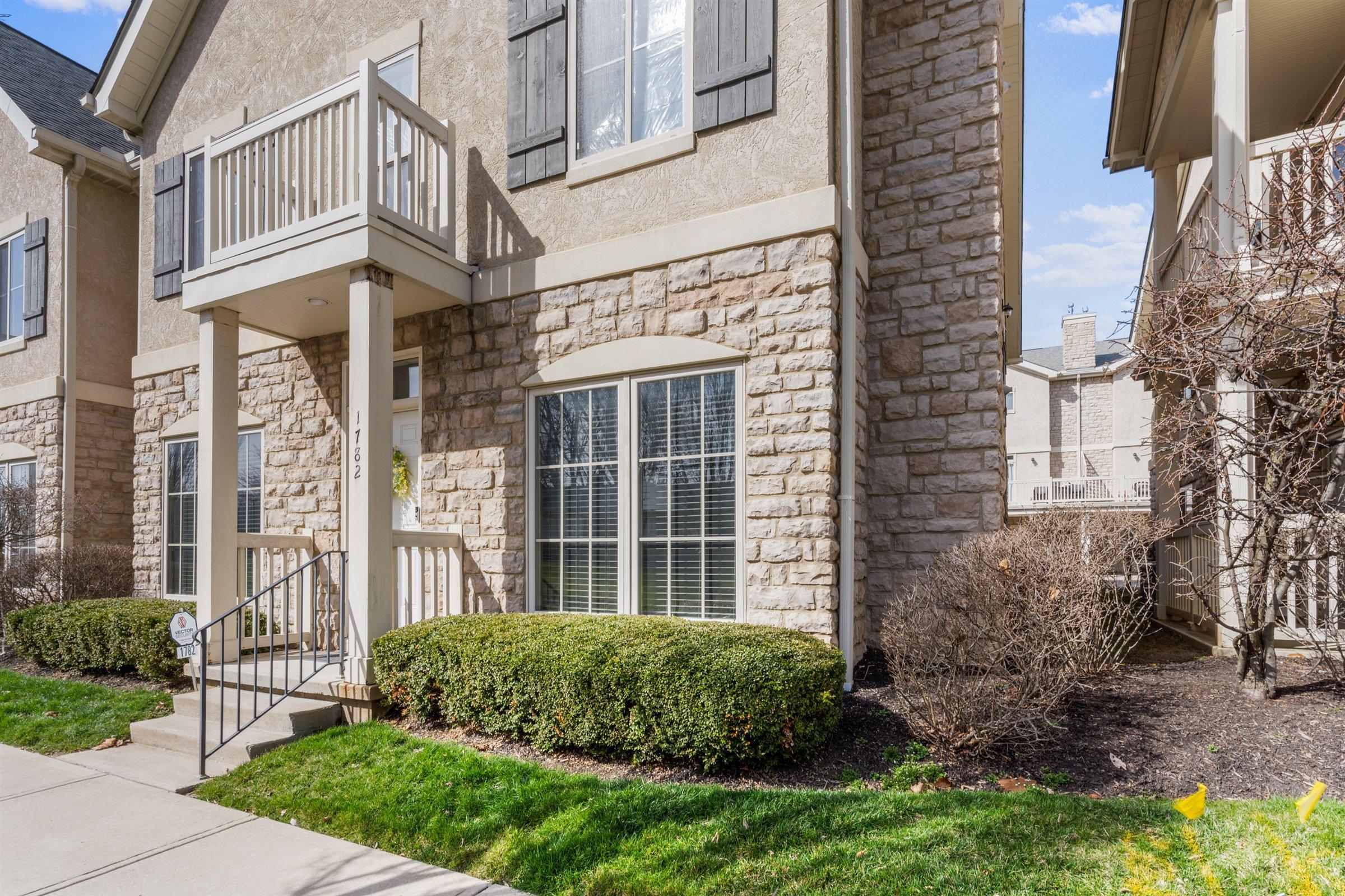 1782 Ridgecliff Road Columbus, OH 43221 - Photo 4 of 28