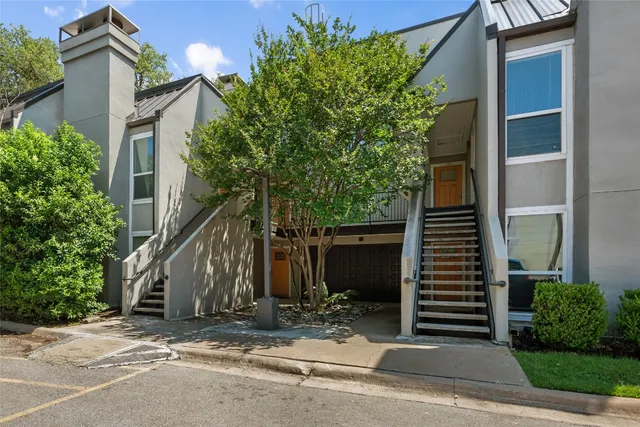 $179,900 | 935 La Posada Drive, Unit 243, Austin, TX 78752