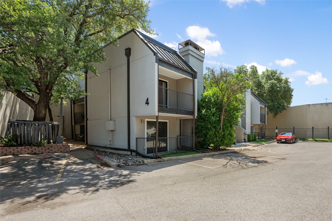 935 La Posada Drive, Unit 243 Austin, TX 78752 - Photo 28 of 37