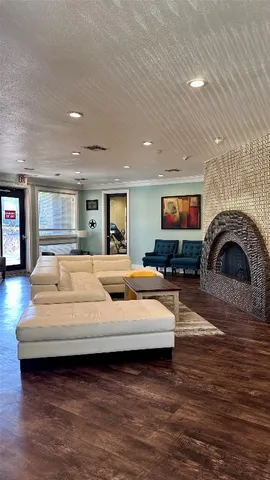 $179,900 | 935 La Posada Drive, Unit 243, Austin, TX 78752