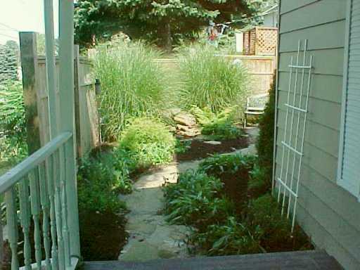 110 Bebout Road Venetia, PA 15367 - Photo 2 of 8 Yard/Garden.