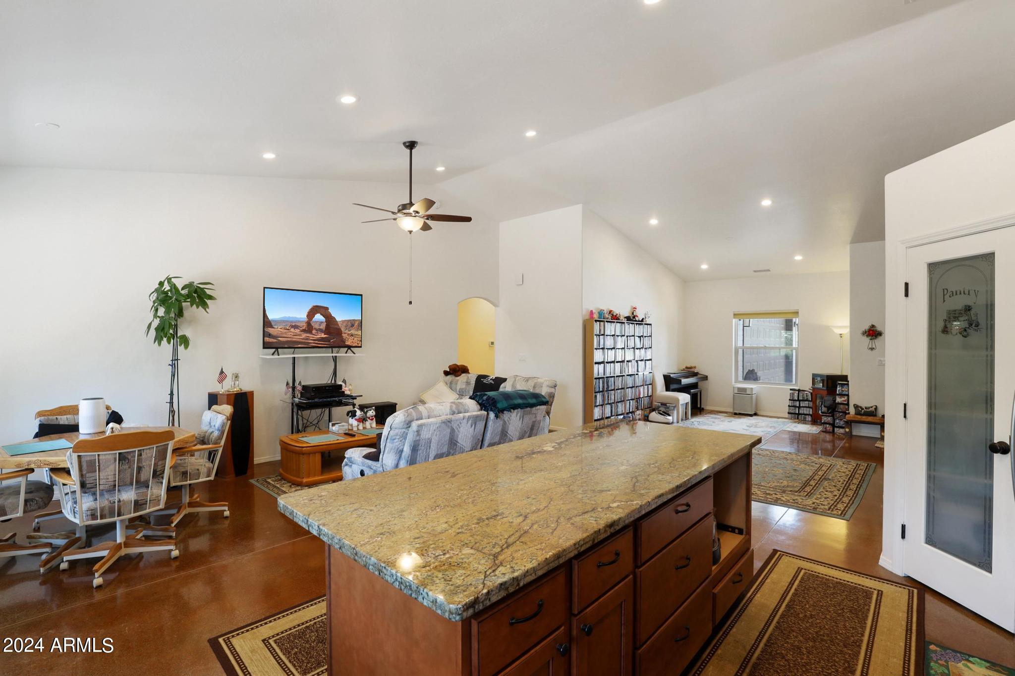 904 South Ridgeway Street Payson, AZ 85541 - Photo 8 of 28 8