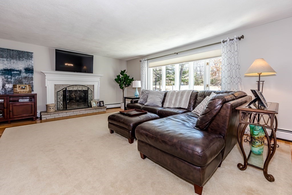 176 Mossman Road Sudbury, MA 01776 - Photo 13 of 37 Gallery Image 13