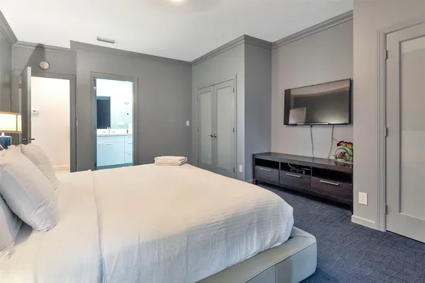 $25,000 | 3050 Northeast 43rd Street, Fort Lauderdale, FL 33308