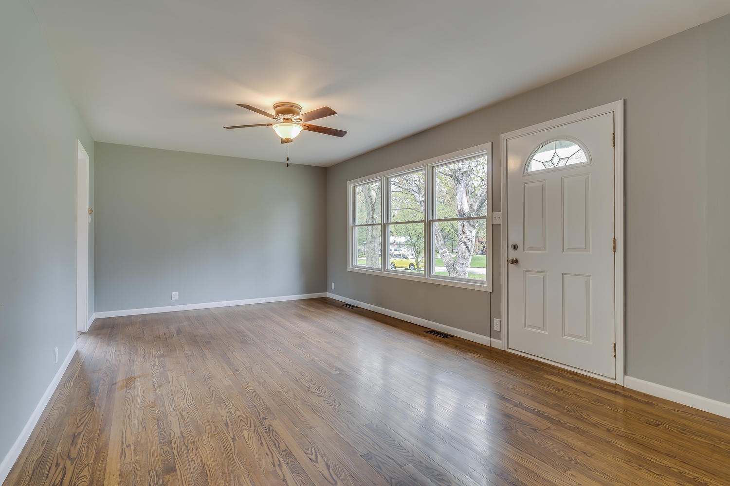 15642 Darden Road Granger, IN 46530 - Photo 3 of 22 Gallery Image 3