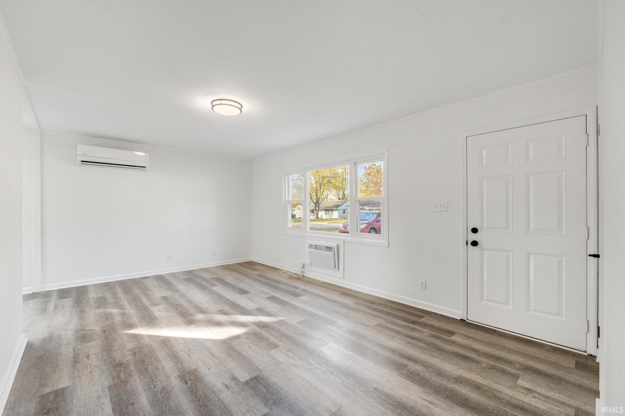 6015 South Calhoun Street Fort Wayne, IN 46807 - Photo 6 of 28 Gallery Image 6