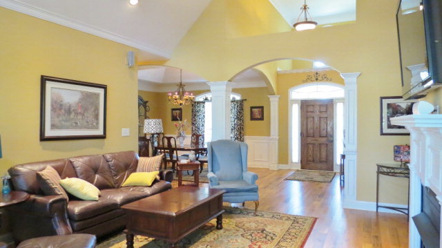 320 Eagle Ridge Road Macon, GA 31216 - Photo 3 of 35 a living room with furniture and wooden floor