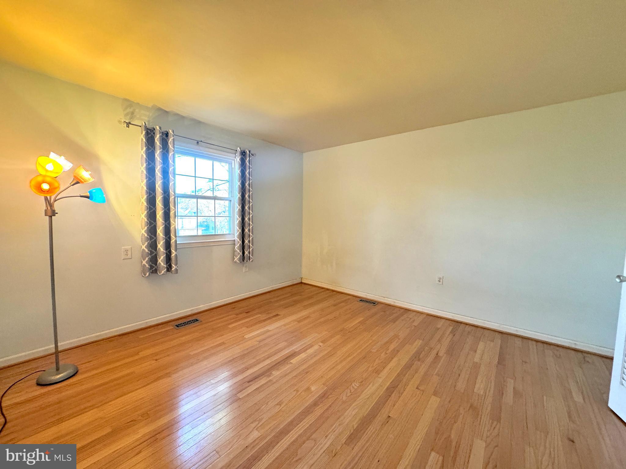 1008 Moorefield Creek Road Southwest Vienna, VA 22180 - Photo 29 of 54