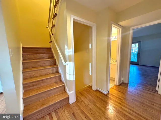 $3,800 | 1008 Moorefield Creek Road Southwest, Vienna, VA 22180