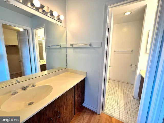 $3,800 | 1008 Moorefield Creek Road Southwest, Vienna, VA 22180