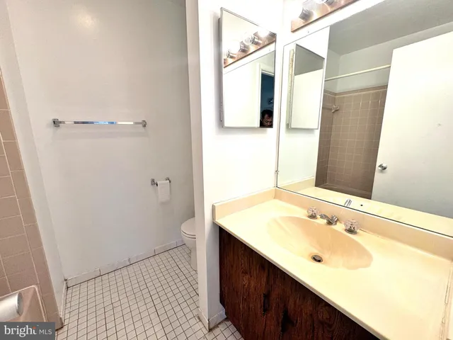 $3,800 | 1008 Moorefield Creek Road Southwest, Vienna, VA 22180