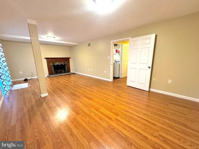 $3,800 | 1008 Moorefield Creek Road Southwest, Vienna, VA 22180