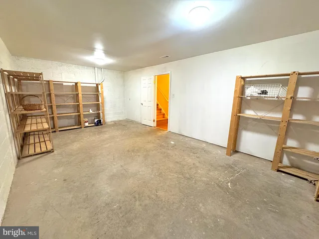 $3,800 | 1008 Moorefield Creek Road Southwest, Vienna, VA 22180