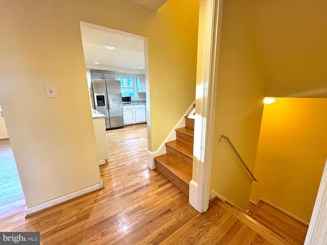 $3,800 | 1008 Moorefield Creek Road Southwest, Vienna, VA 22180