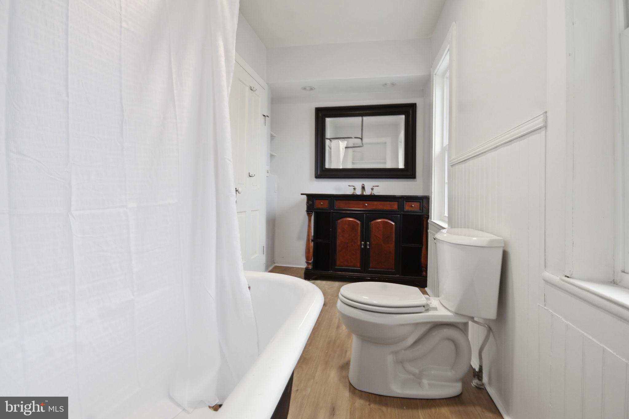 414 High Street New Windsor, MD 21776 - Photo 24 of 51 Primary bath