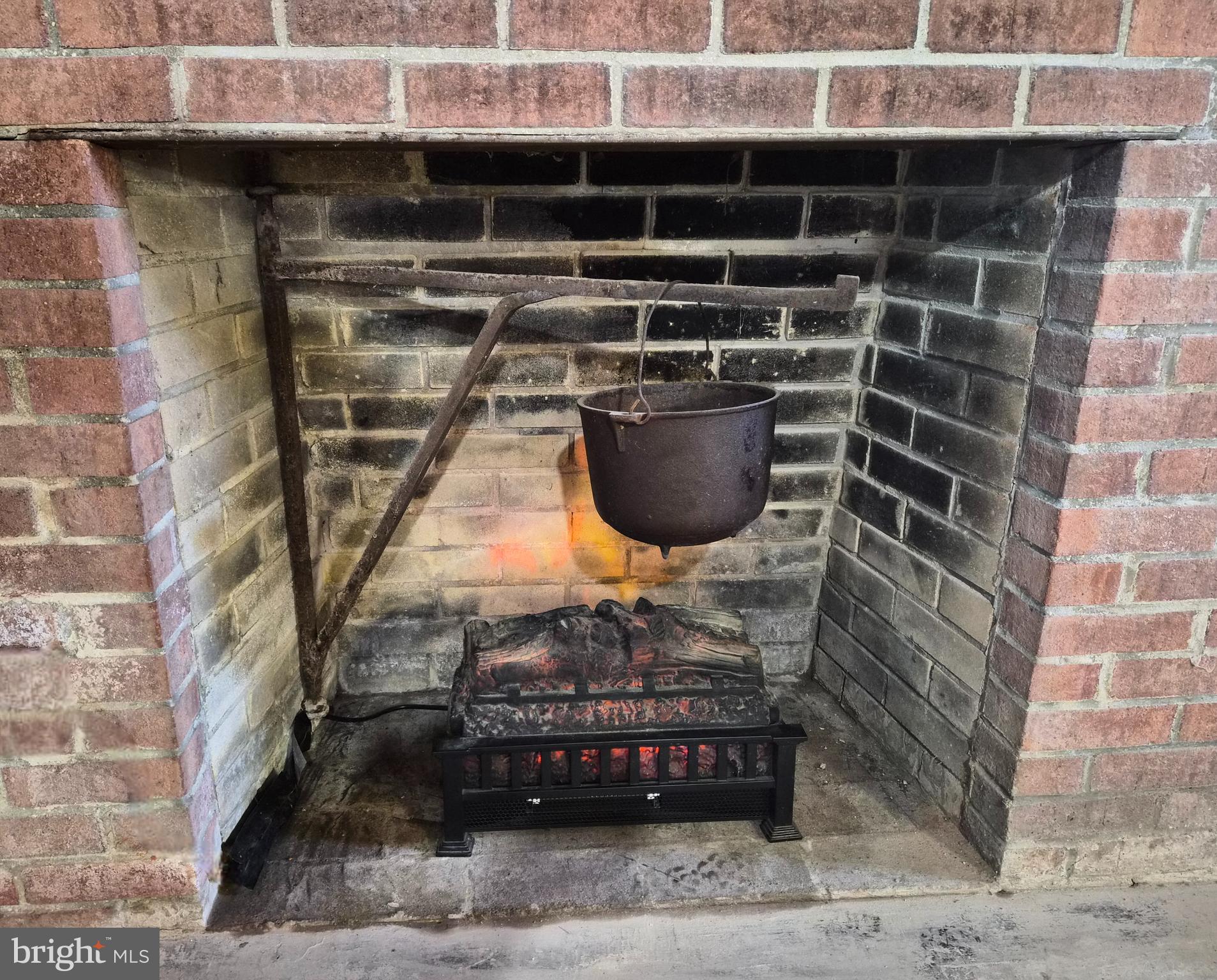 414 High Street New Windsor, MD 21776 - Photo 46 of 51 Colonial-esque electric fireplace in basement