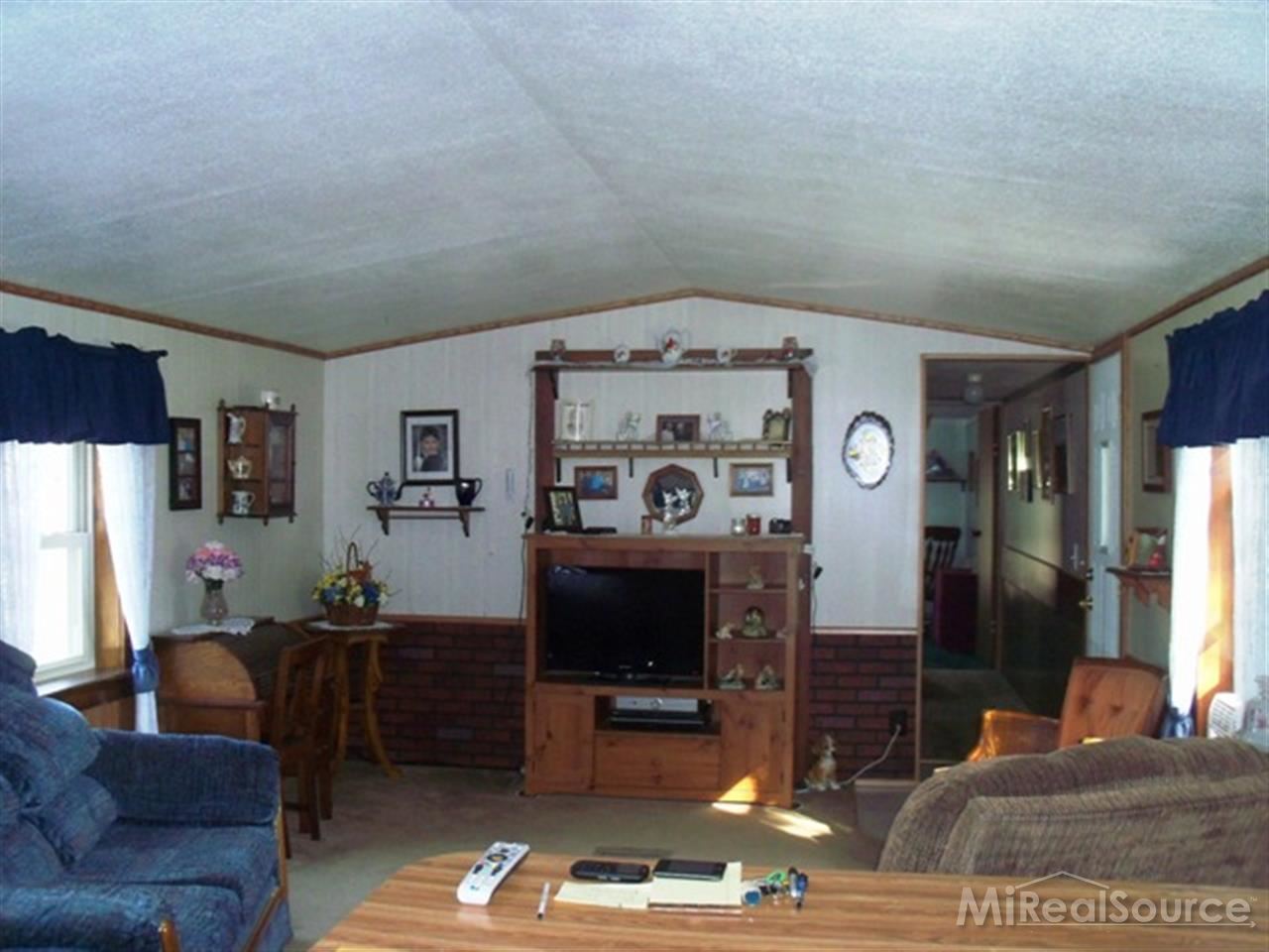 1865 North Goetze Road Carsonville, MI 48419 - Photo 6 of 27 31164796-5.JPG