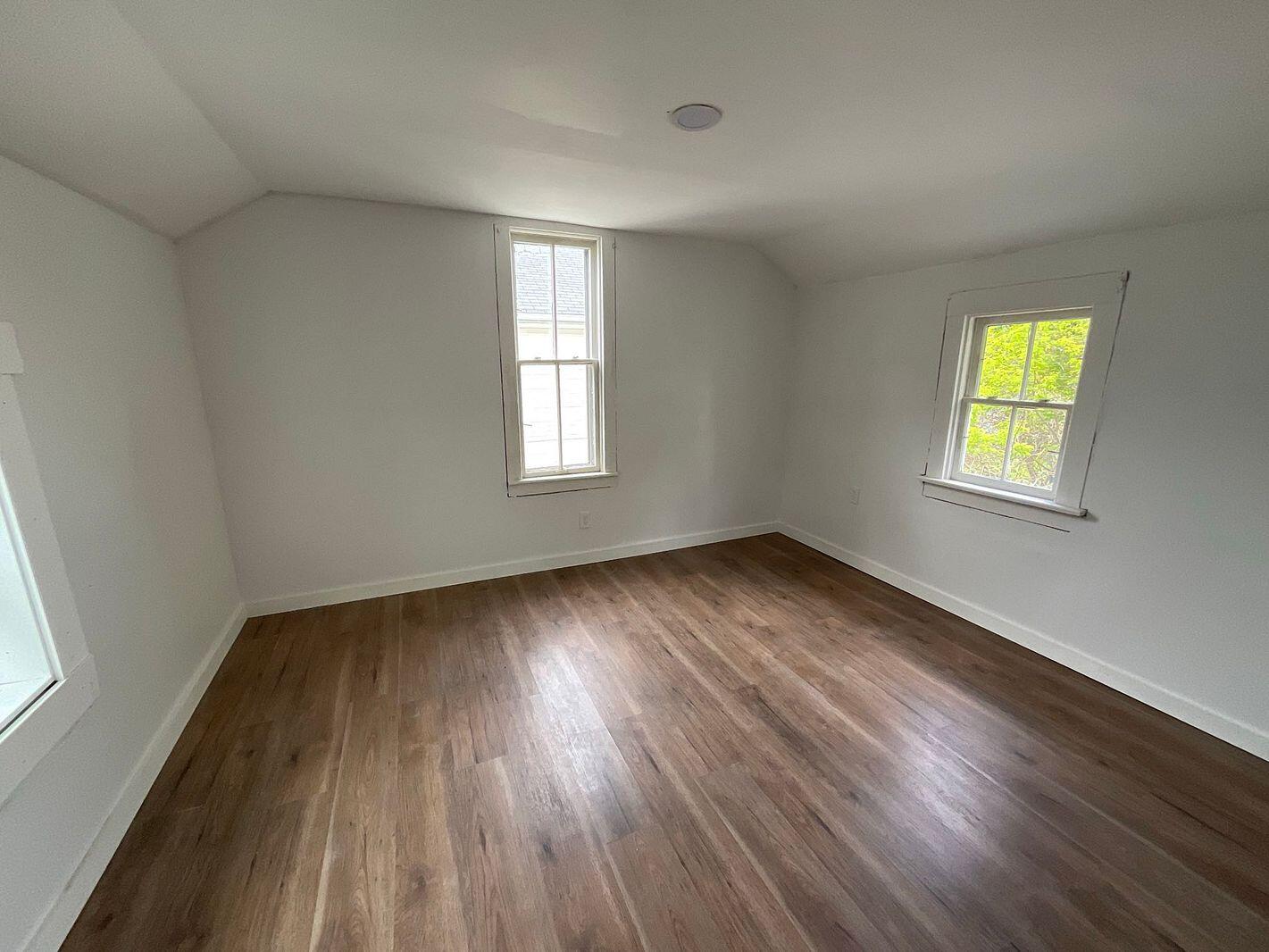 255 High Street Benton Harbor, MI 49022 - Photo 6 of 23 04