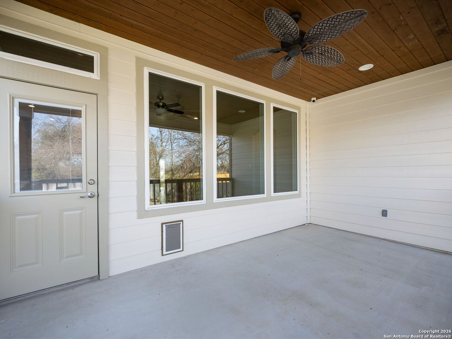 14681 Main Street Lytle, TX 78052 - Photo 31 of 33 a view of an empty room with a window