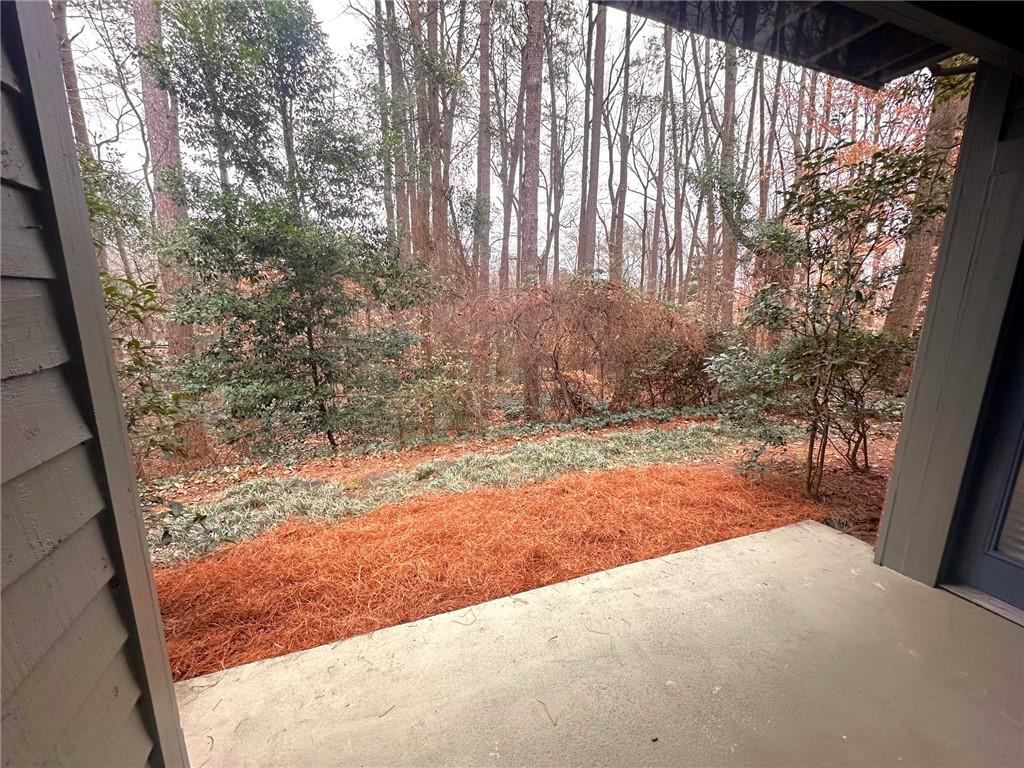 514 Tuxworth Circle Decatur, GA 30033 - Photo 24 of 34 a view of backyard with green space