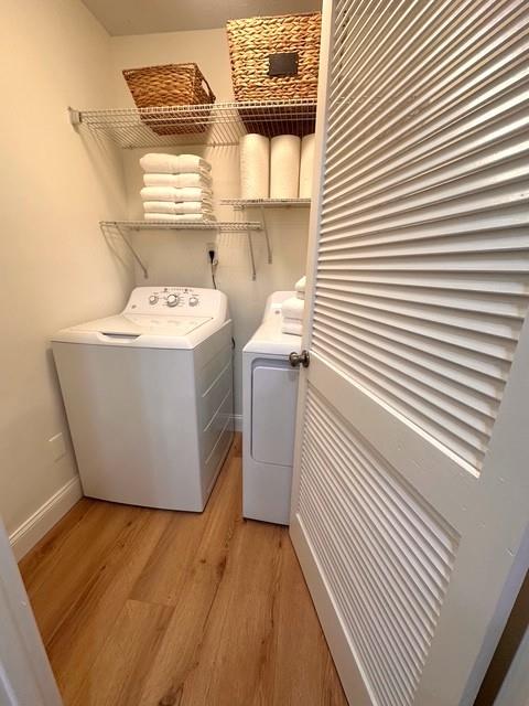 514 Tuxworth Circle Decatur, GA 30033 - Photo 8 of 34 a view of washer and dryer