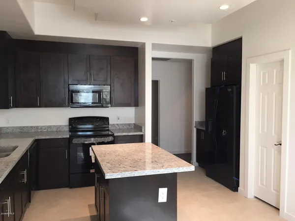 $2,695 | 1502 East Dunlap Avenue, Unit 7, Phoenix, AZ 85020