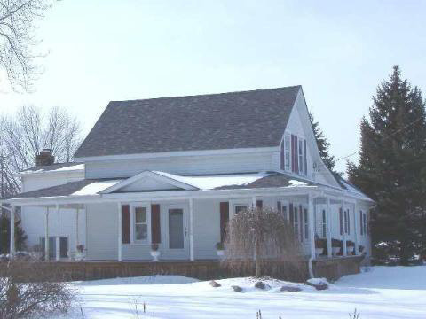 21018 Waltz Road New Boston, MI 48164 - Photo 1 of 9 737795.JPG