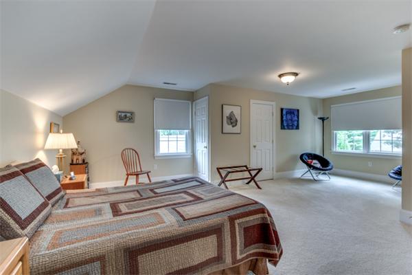 38 Normandy Road Lexington, MA 02421 - Photo 22 of 29