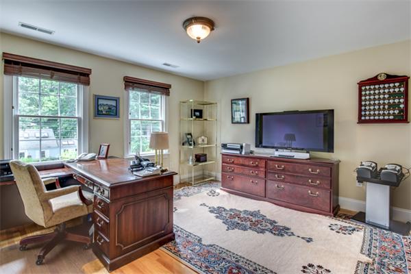 38 Normandy Road Lexington, MA 02421 - Photo 25 of 29