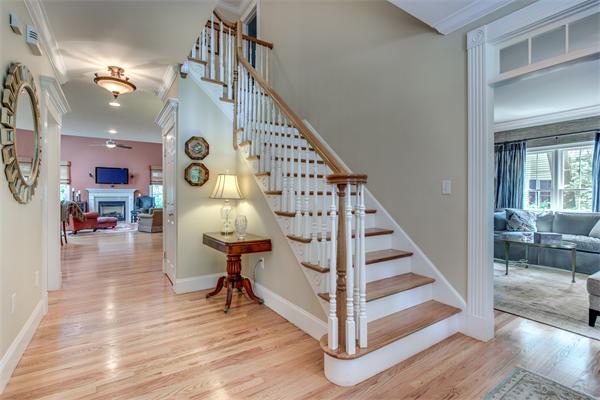 38 Normandy Road Lexington, MA 02421 - Photo 5 of 29