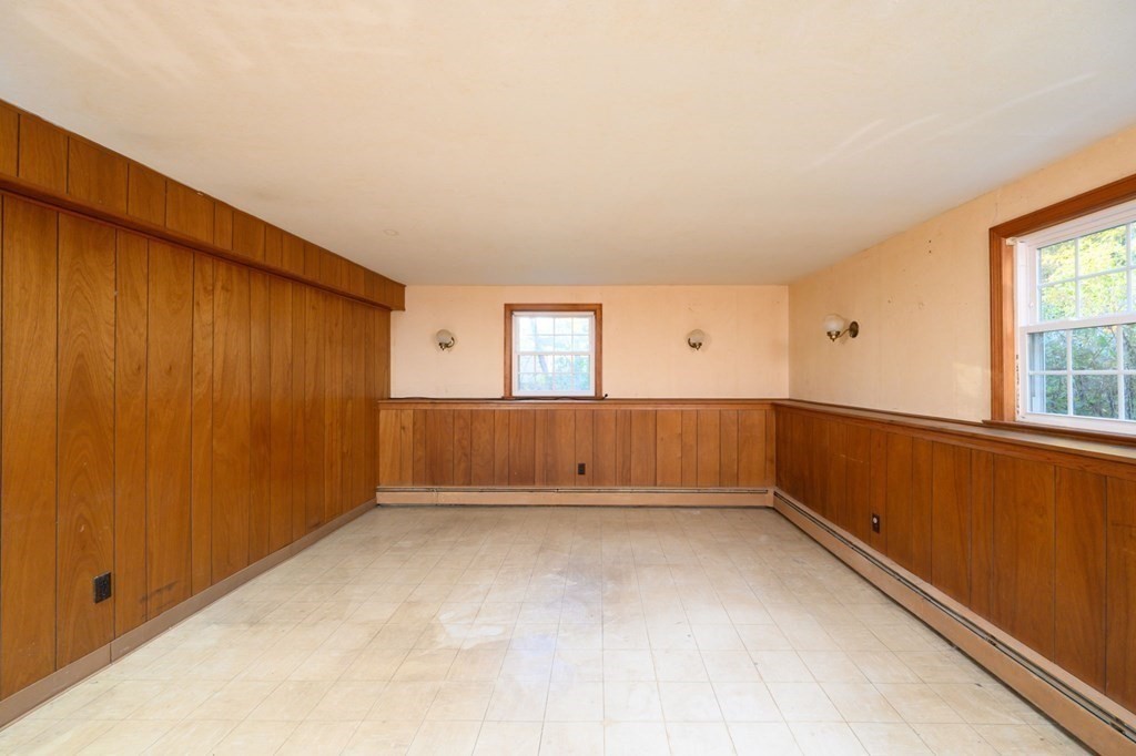 1 Pine Grove Road Hingham, MA 02043 - Photo 21 of 22 an empty room with windows